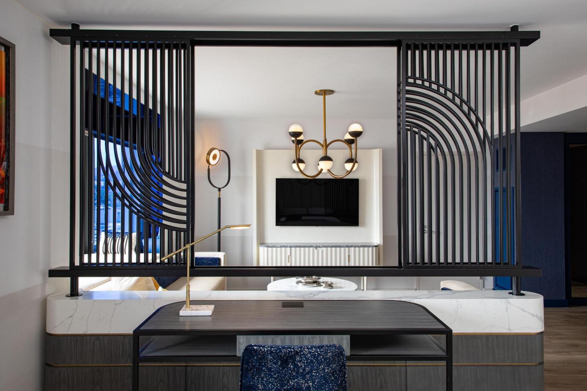 W Hollywood Hotel 4*