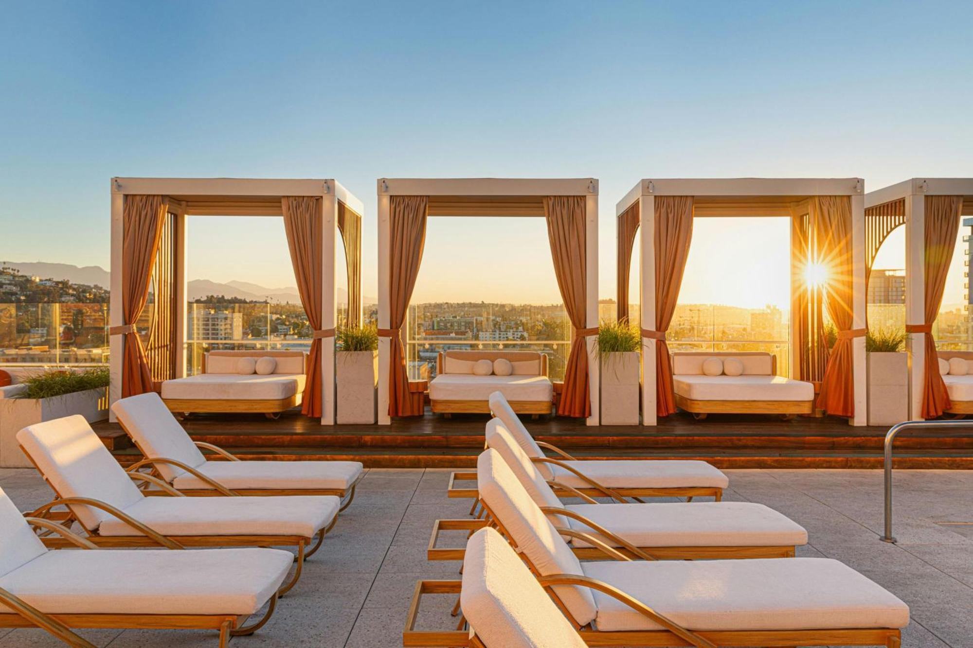 Hotel W Hollywood 4*